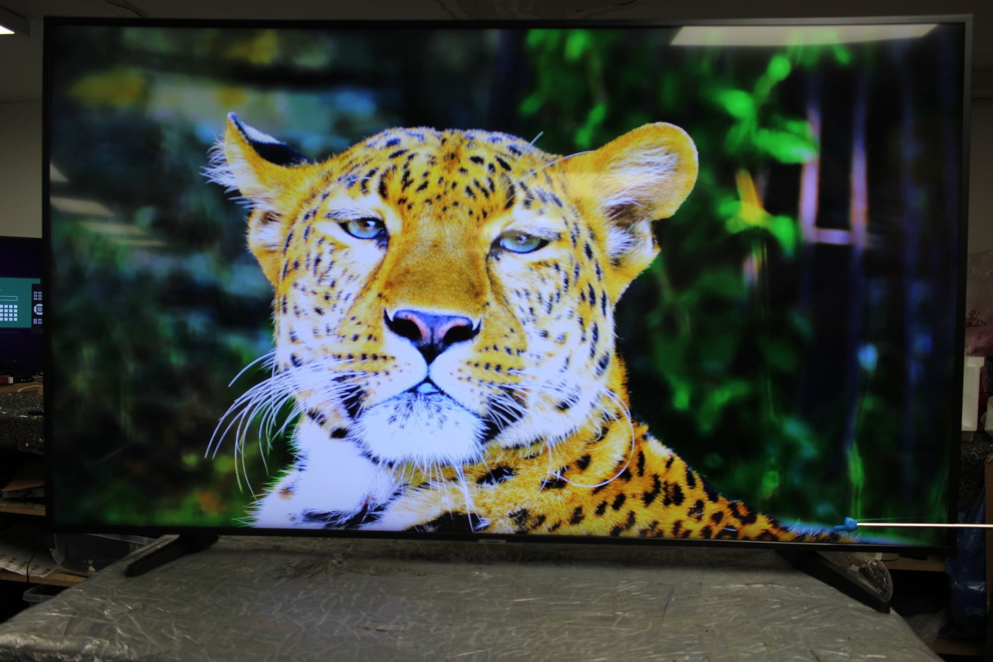 65" Samsung UE65RU7300 Curved 4K HDR Smart LED TV image 5